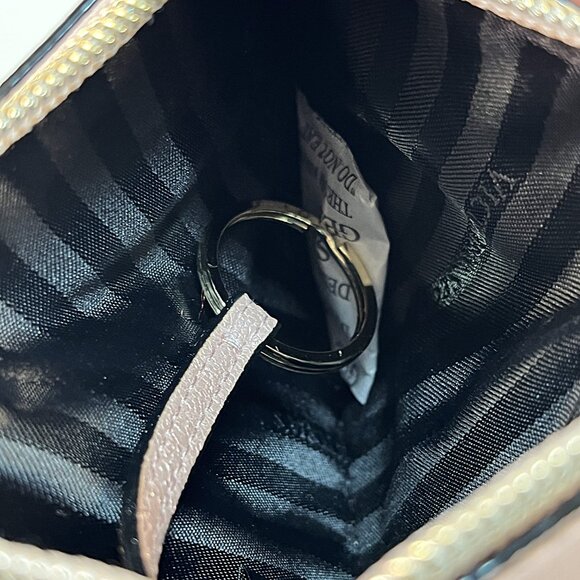 Victoria Secret Rose Zip Cardcase/Key Chain Gold Heart Studded Logo Coin Pocket - Picture 4 of 6